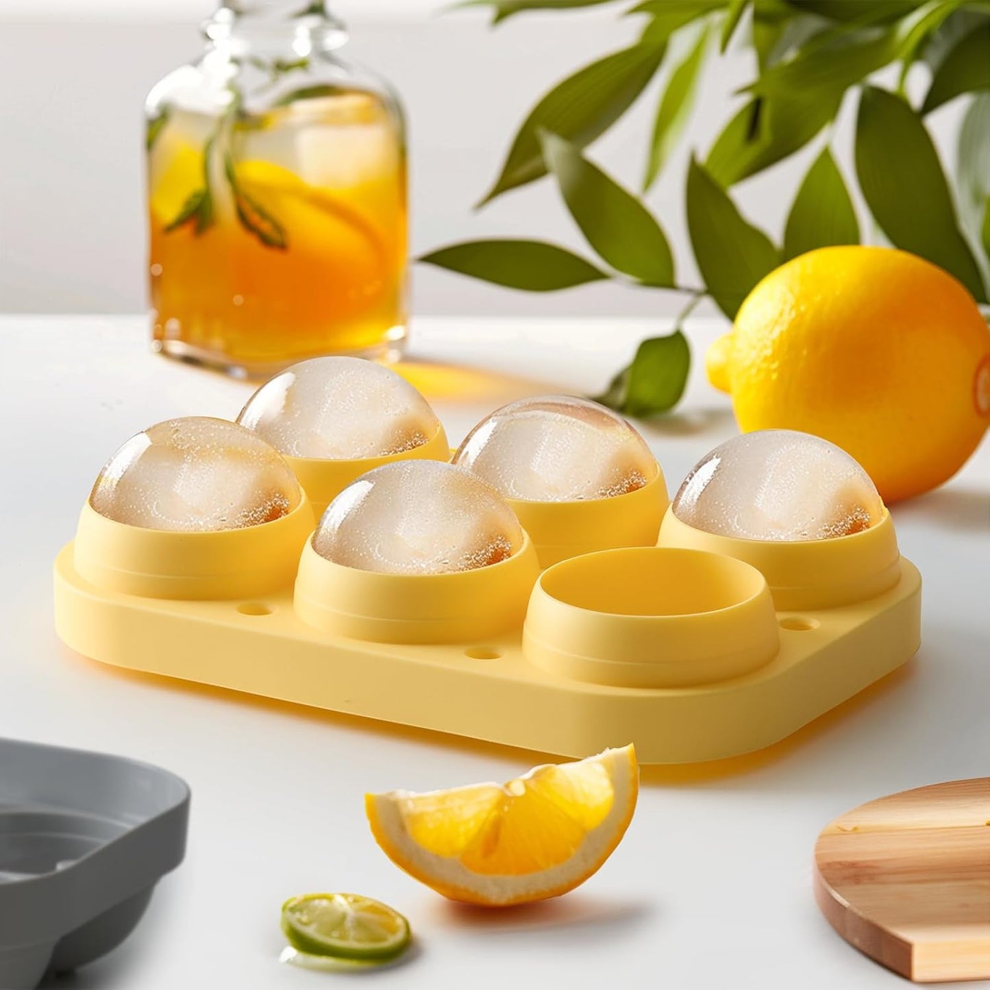 2.5inch Spherical Ice Ball Tray For Whiskey, Big Ice Freezer Mold for Cocktails,Easy Fill In & Release Ice Cube Mold, Durable &Reusable Spherical Ice Maker (Sunshine)