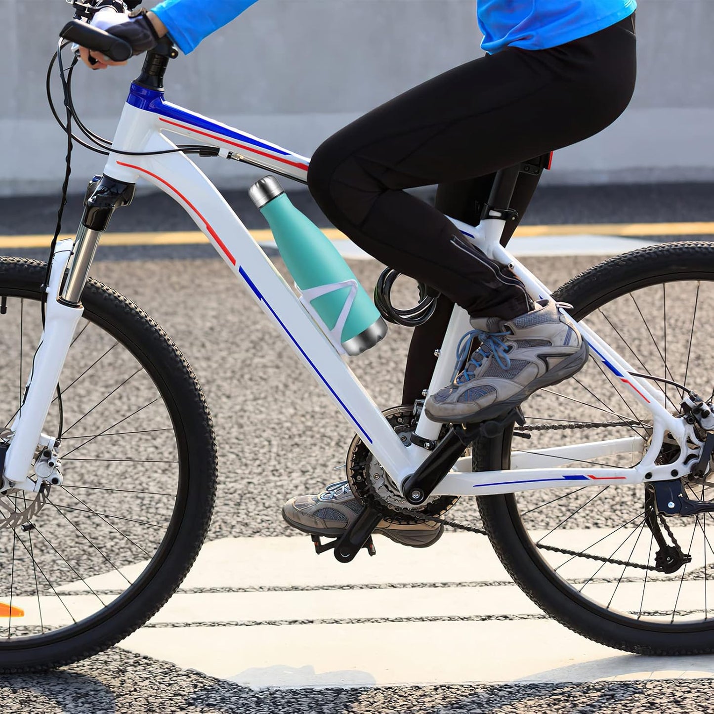 MEWAY 17oz Sport Water Bottle Vacuum Insulated Stainless Steel Leak-Proof Double Wall Cola Shape Water Bottle,Keep Drinks Hot & Cold(Light Blue,1 Pack)