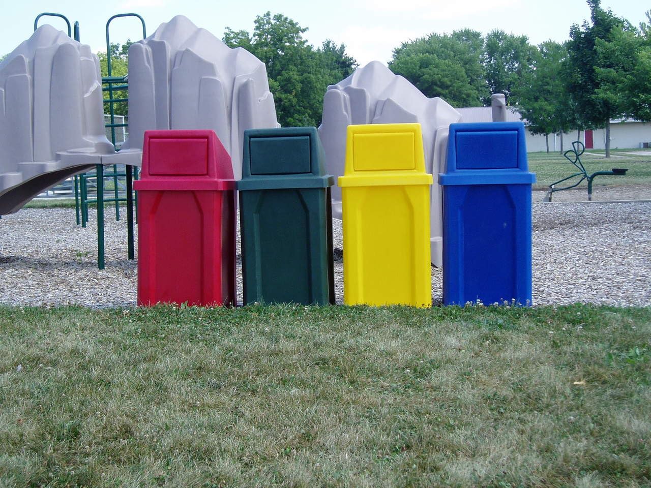 32 Gallon Square 100% Recycled Plastic Heavy Duty Commercial Outdoor or Indoor Trash Can with Push Lid - Great for Schools and Businesses - Beige Granite