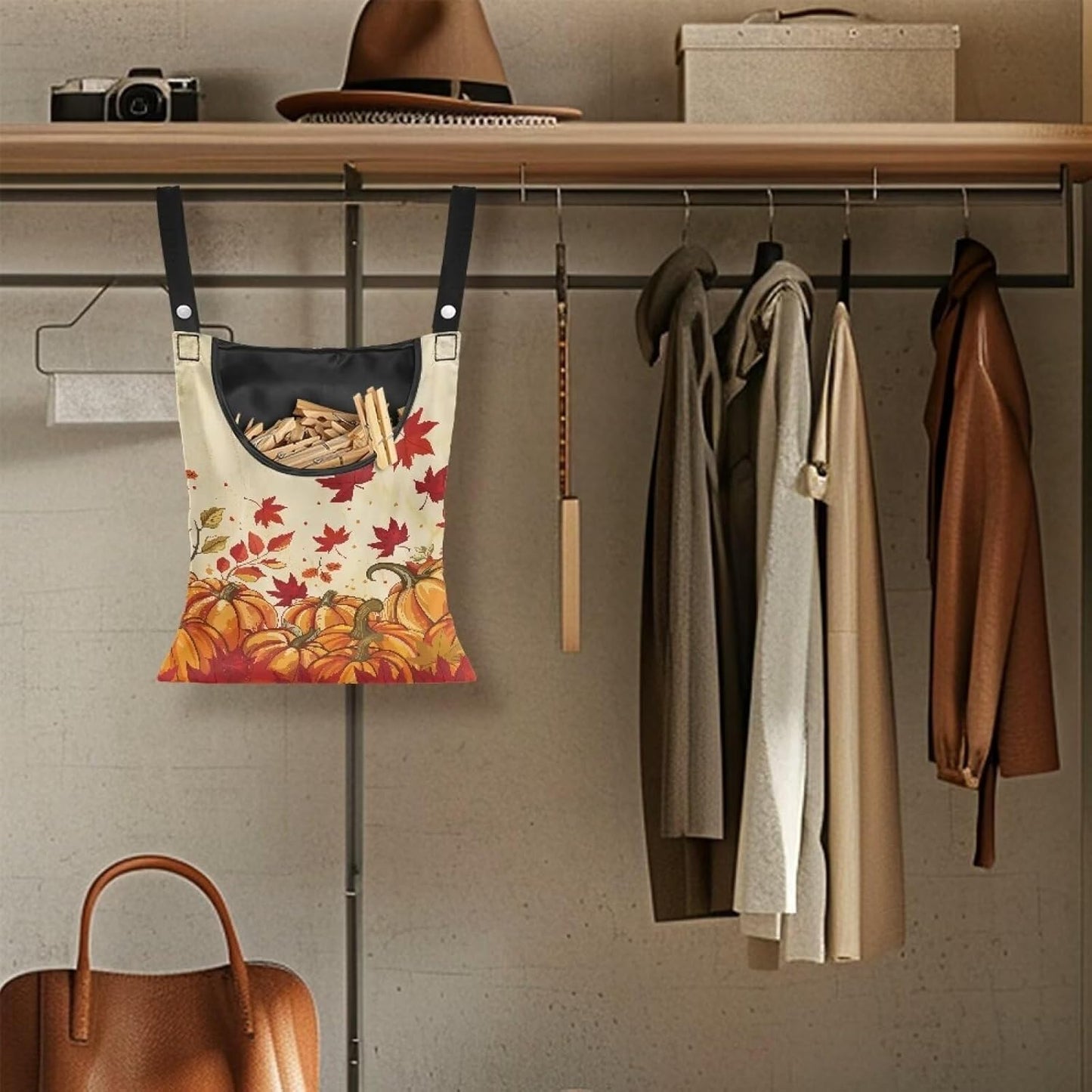 Maple Leaf Clothespin Bag Thanksgiving Pumpkin Hanging Storage Organizer Clothes Pin Bag Waterproof Laundry Clothespin Bag Clothespin Holder for Clothesline Outdoor