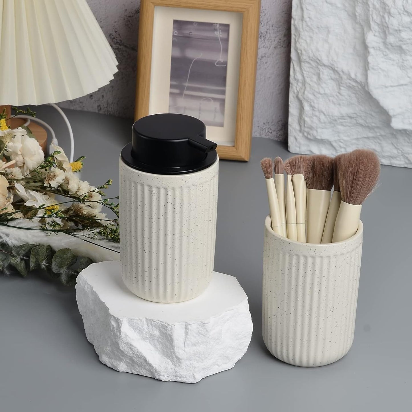 BosilunLife Dish Hand Soap Dispenser - Liquid Pump Soap Dispenser for Bathroom 12oz Ceramic Kitchen Dish Dispenser with Rust-Proof Liquid Pump Modern Refillable Lotion Bottles, Beige