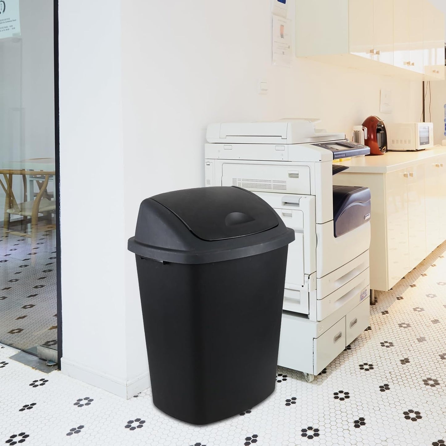 18 Gallon /70 L Swing Lid Large Garbage Bins, 4-Pack, Commercial Grade Plastic Trash Cans for Restaurants, Garages, Conference Rooms, Indoor Household and Commercial Use, Black