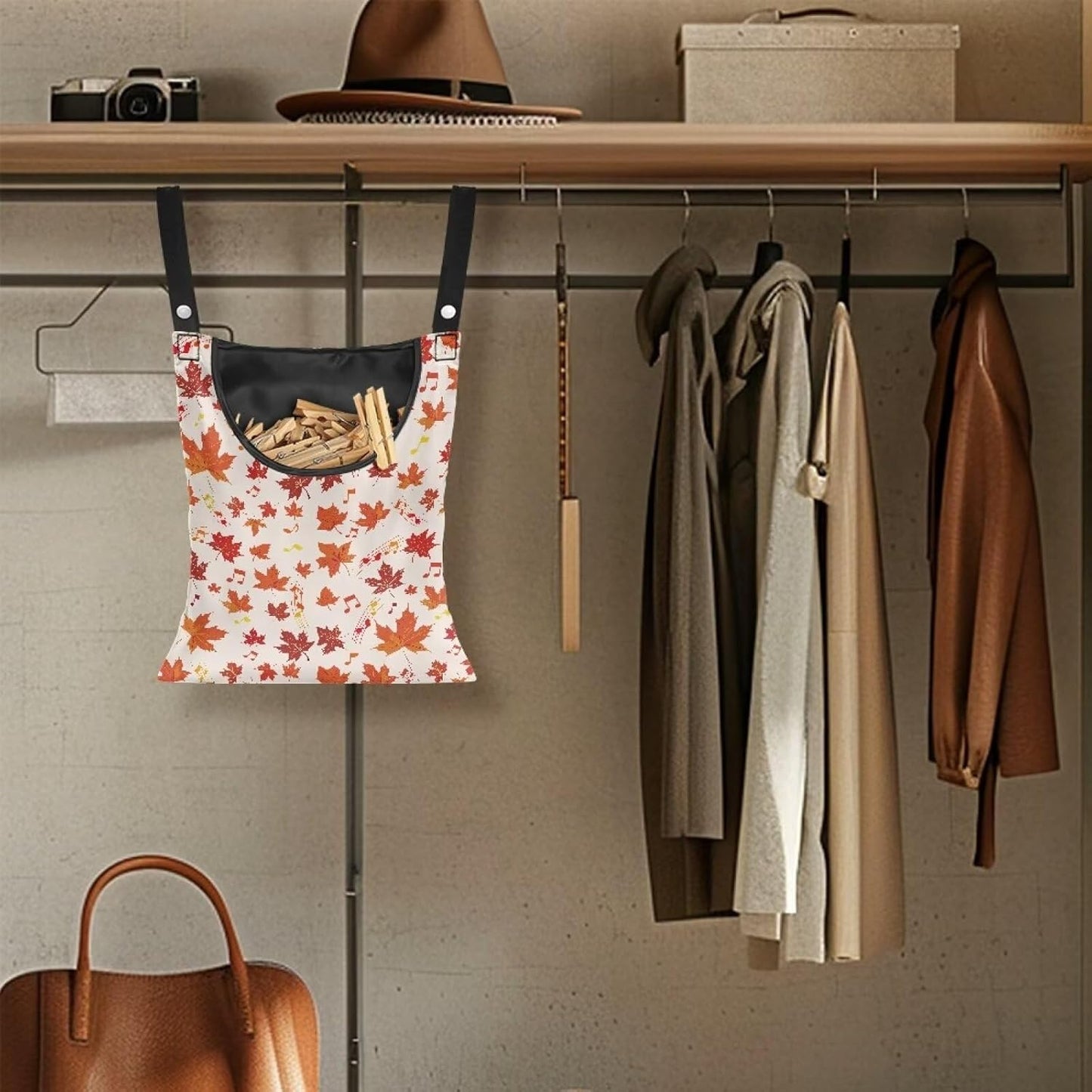 Maple Leaf Clothespin Organizer Bag for Outdoor Portable Clothespin Storage Clothespin Bag with Large Opening Waterproof Laundry Clothespin Bag Clothespin Holder for Clothesline Outdoor