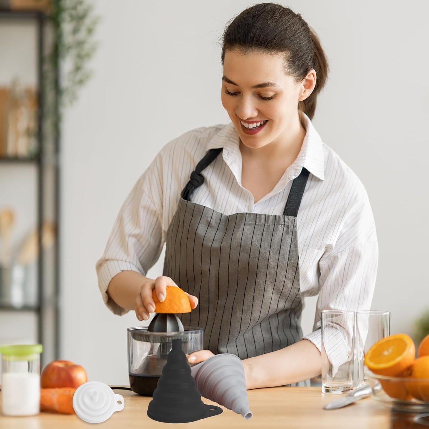 Kitchen Funnel Set, Food Grade Foldable Small and Large Funnel, Silicone Collapsible Funnels, Flexible Funnels for Kitchen Use Filling Bottles Liquid Powder Transfer Kitchen Gadgets Accessories, 4PCS