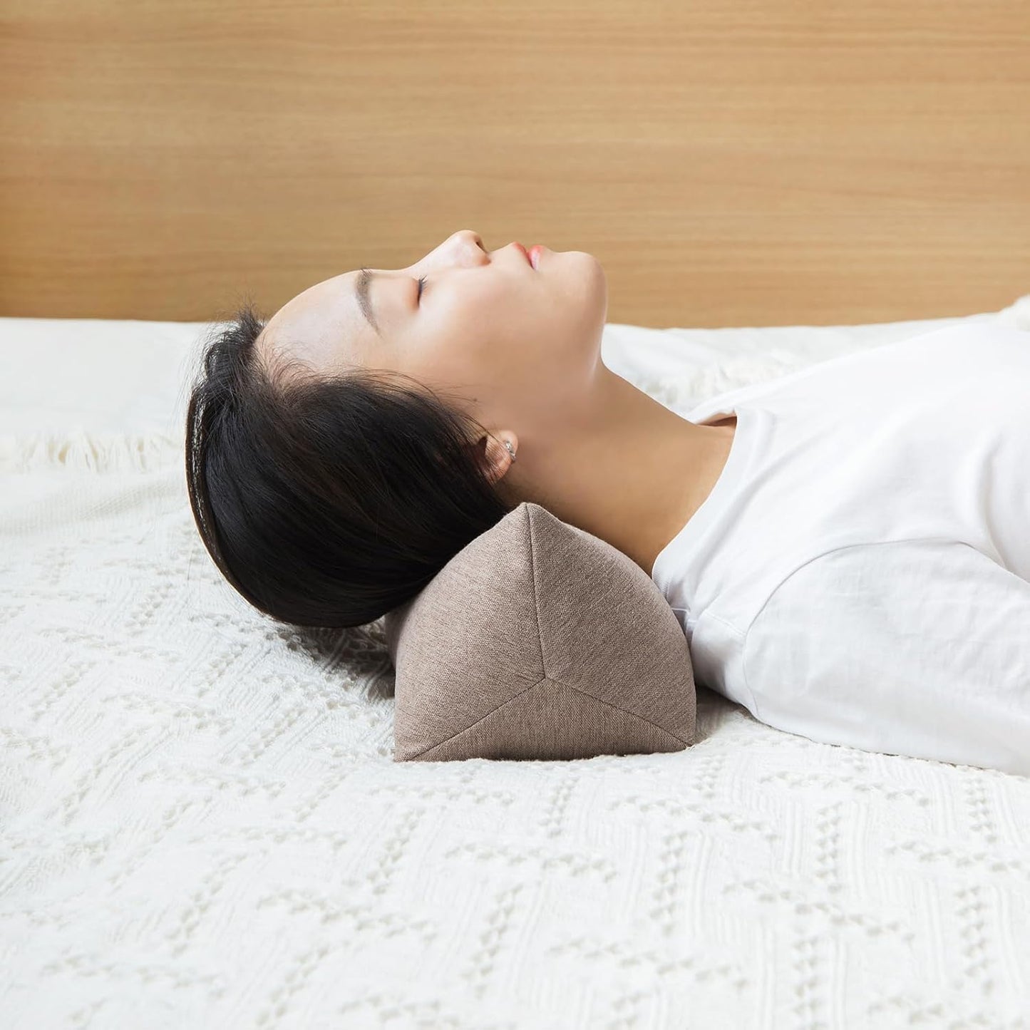 Buckwheat Neck Support Pillow Cervical Neck Cylinder Bolster Pillow,Buckwheat Hulls Adjustable Roll Pillow,Neck Pain Relief for Back and Side Sleepers Round Pillows for Lunch Break Brown, 6*15 inch