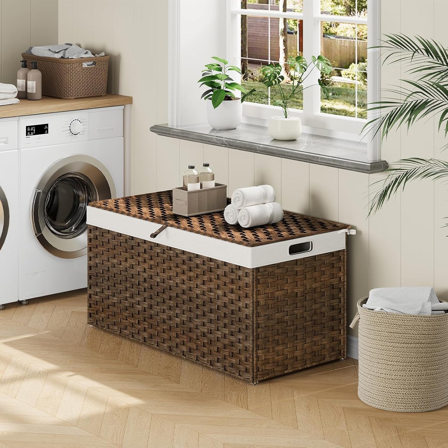 HOOBRO Storage Basket with Lid, 52.8 Gallon (200L) Wicker Basket, Handwoven Blanket Storage Basket with Handles, Metal Frame and Soft Lining, Foldable for Bedroom, Laundry Room, Brown BR220CW01