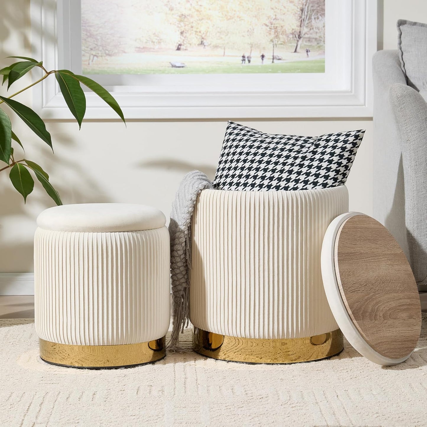 Royal Windsor Round Ottoman with Storage Set of 2, Vanity Stool with Storage for Bedroom, Ottoman Coffee Table Gold-Tone Ring Around The Base, Small Velvet Foot Stool for Living Room, Beige